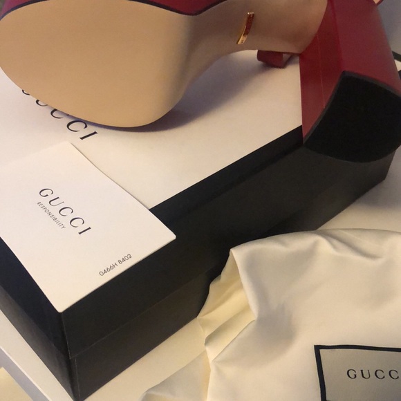 Gucci Marmont Platform Heel - Picture 3 of 9